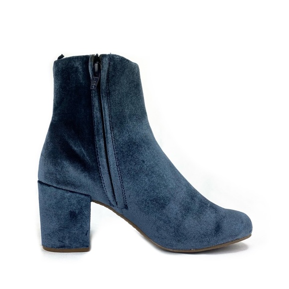 Old Navy Blue Steel Velvet Ankle Boots Size 7 - Picture 4 of 14